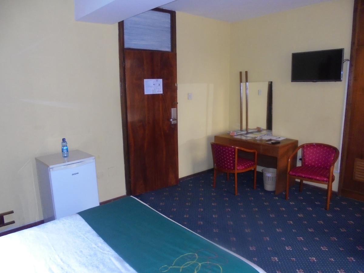 Global Hotel Αντίς Αμπέμπα Εξωτερικό φωτογραφία