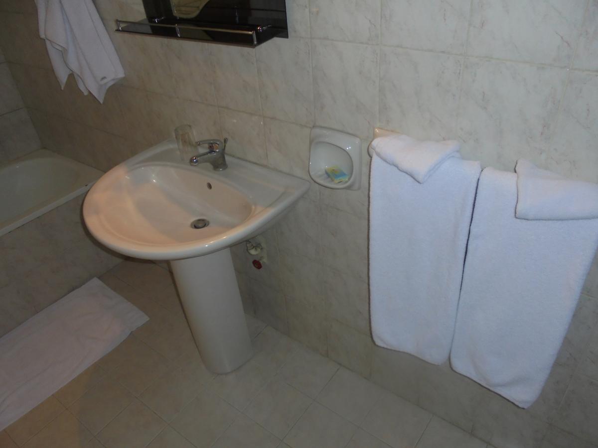 Global Hotel Αντίς Αμπέμπα Εξωτερικό φωτογραφία
